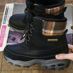 Skechers outdoor high waterproof boots